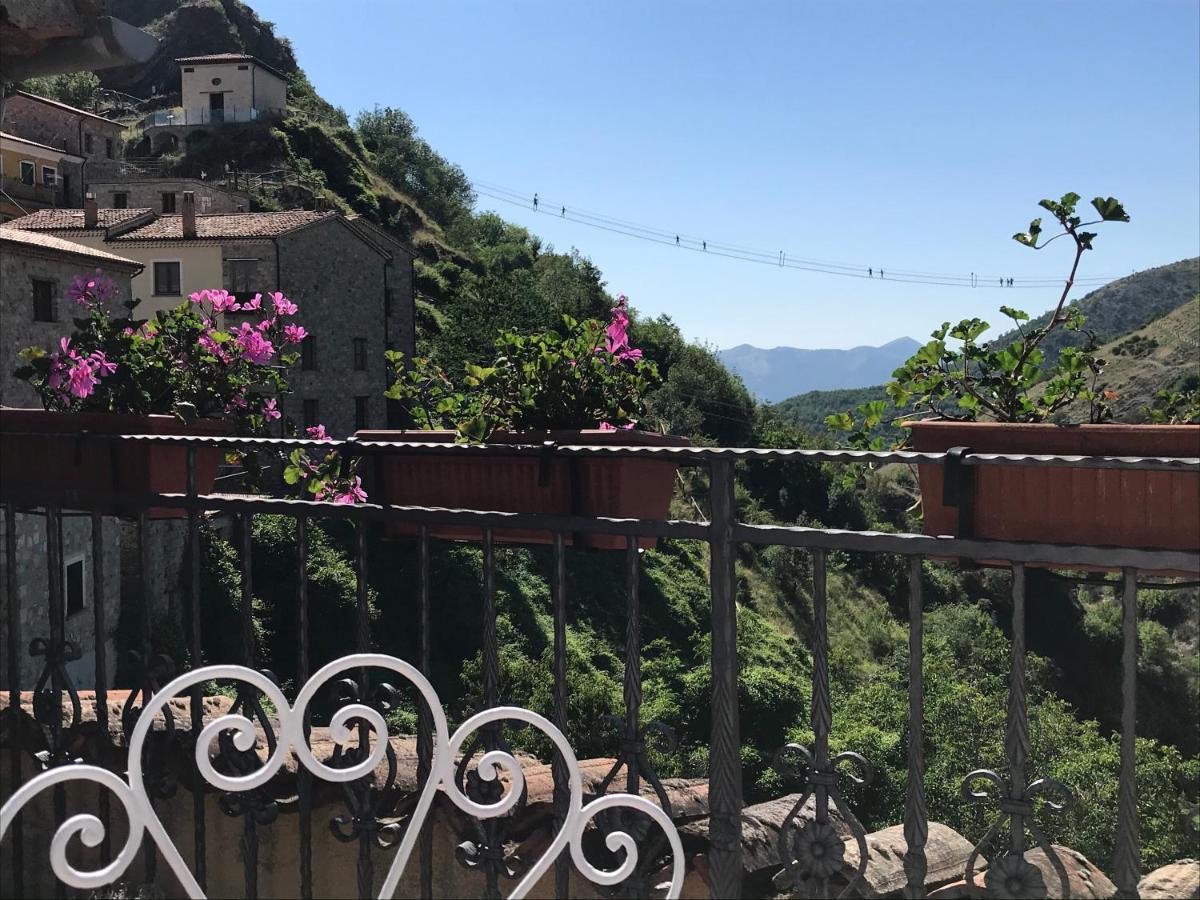 Borgo Manca Suite Sasso di Castalda Eksteriør bilde