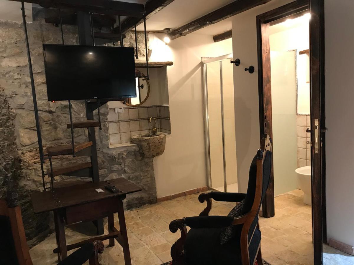 Borgo Manca Suite Sasso di Castalda Eksteriør bilde