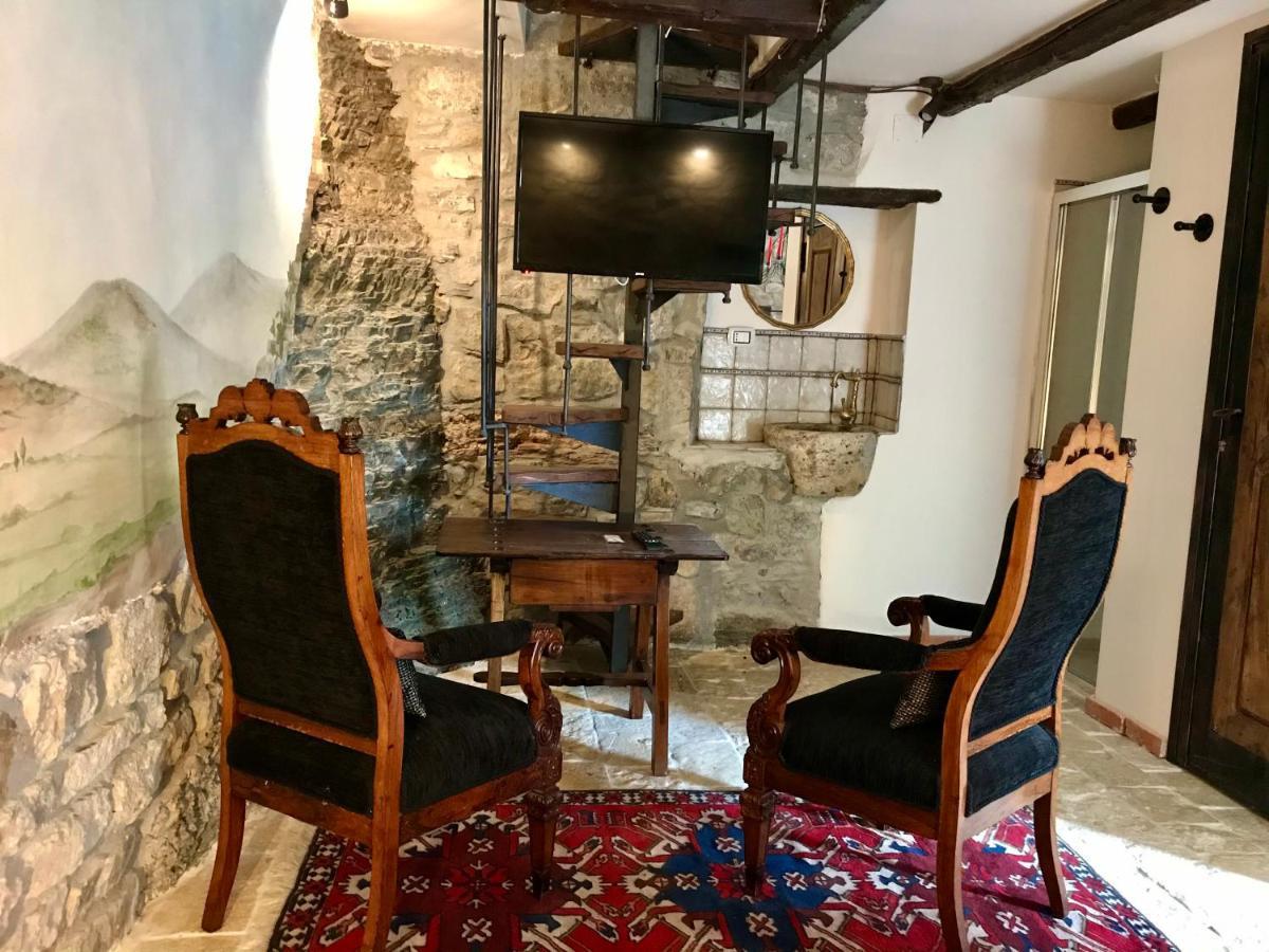 Borgo Manca Suite Sasso di Castalda Eksteriør bilde