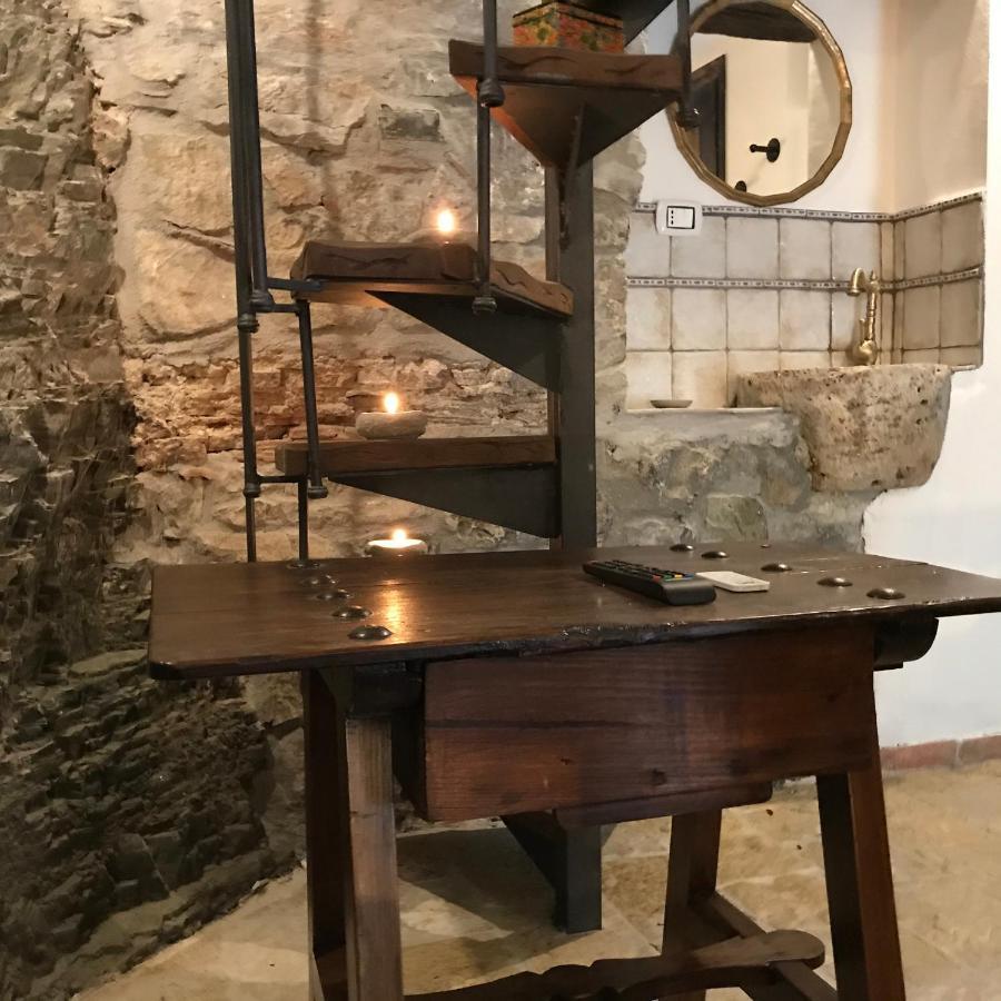 Borgo Manca Suite Sasso di Castalda Eksteriør bilde