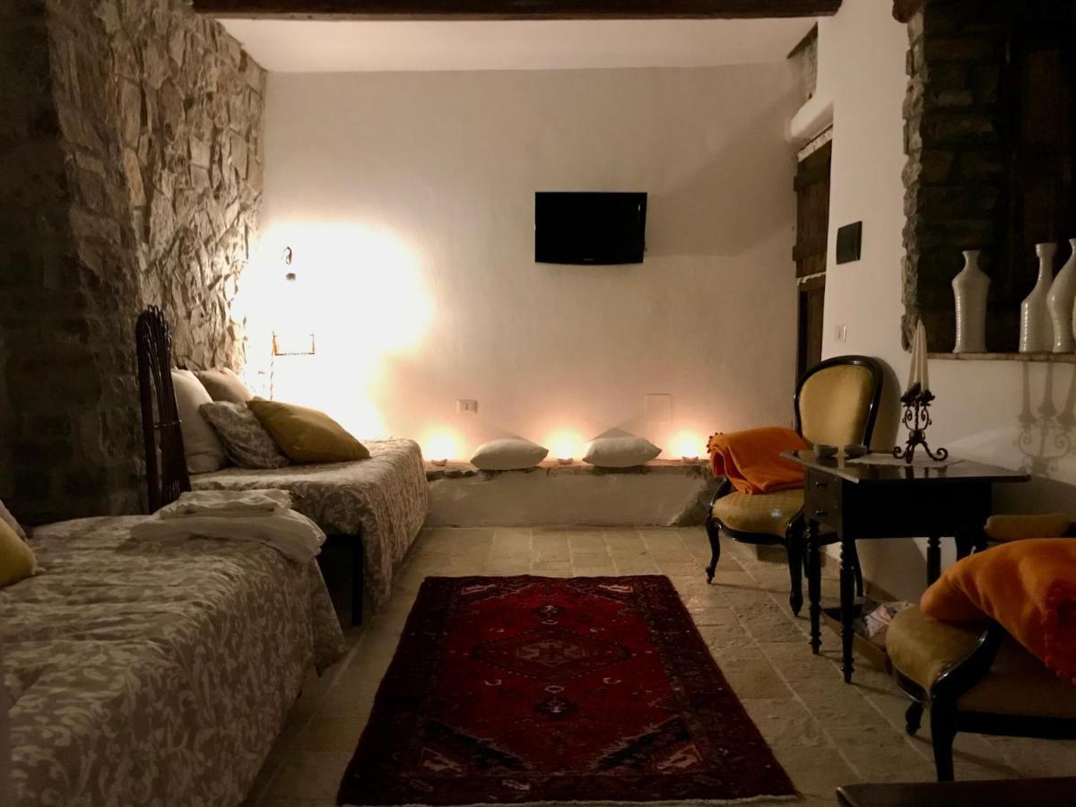 Borgo Manca Suite Sasso di Castalda Eksteriør bilde