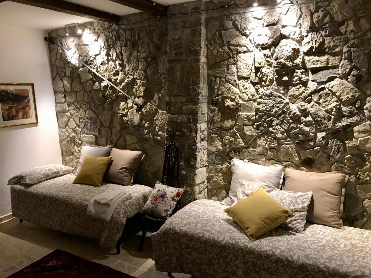 Borgo Manca Suite Sasso di Castalda Eksteriør bilde